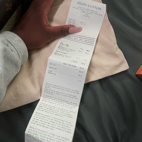 9️⃣0️⃣0️⃣💵Louis Vuitton Toiletry Pouch 19 authentic DISCONTINUED - Picture 8 of 8